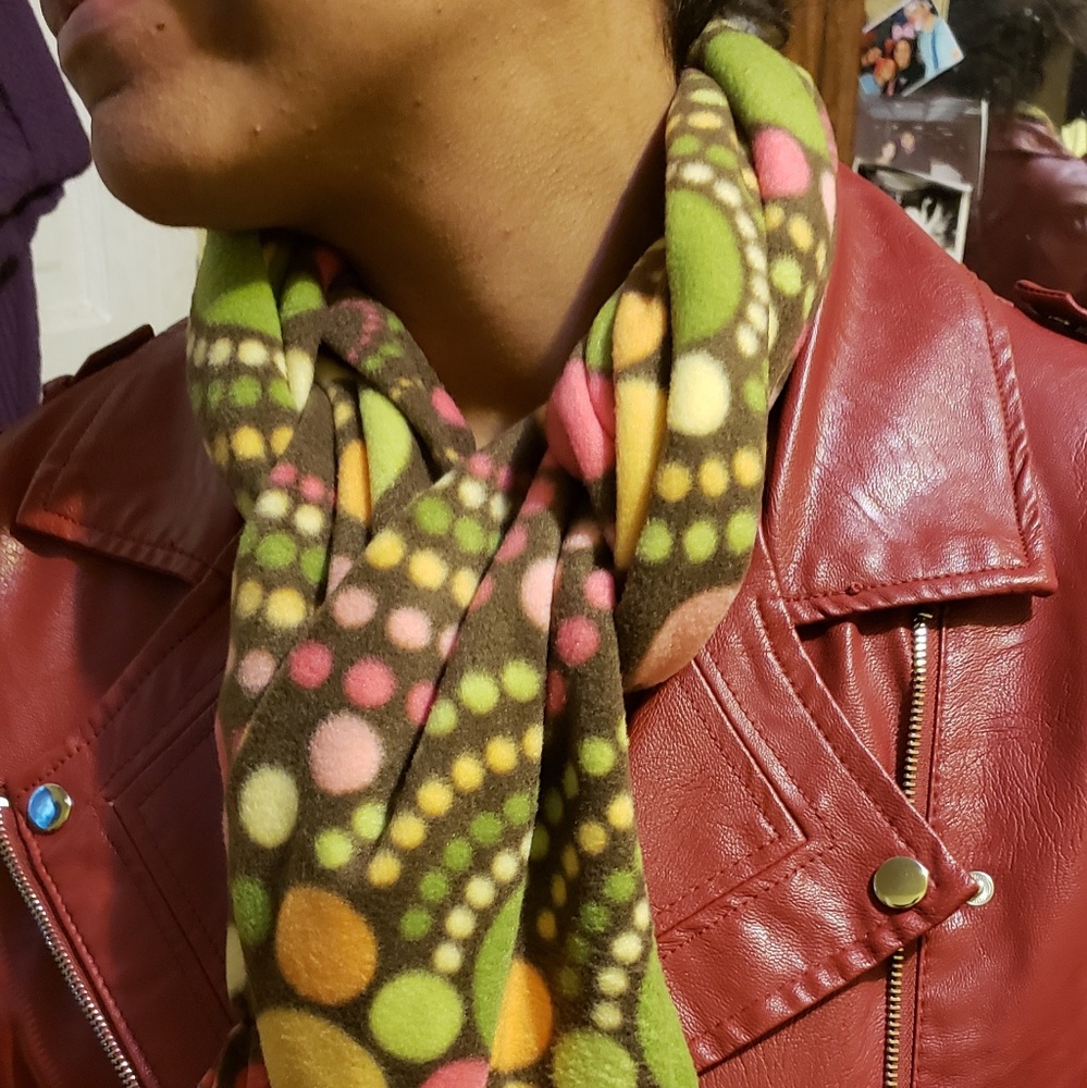 Fall/ Winter scarf - Picture 2 of 4